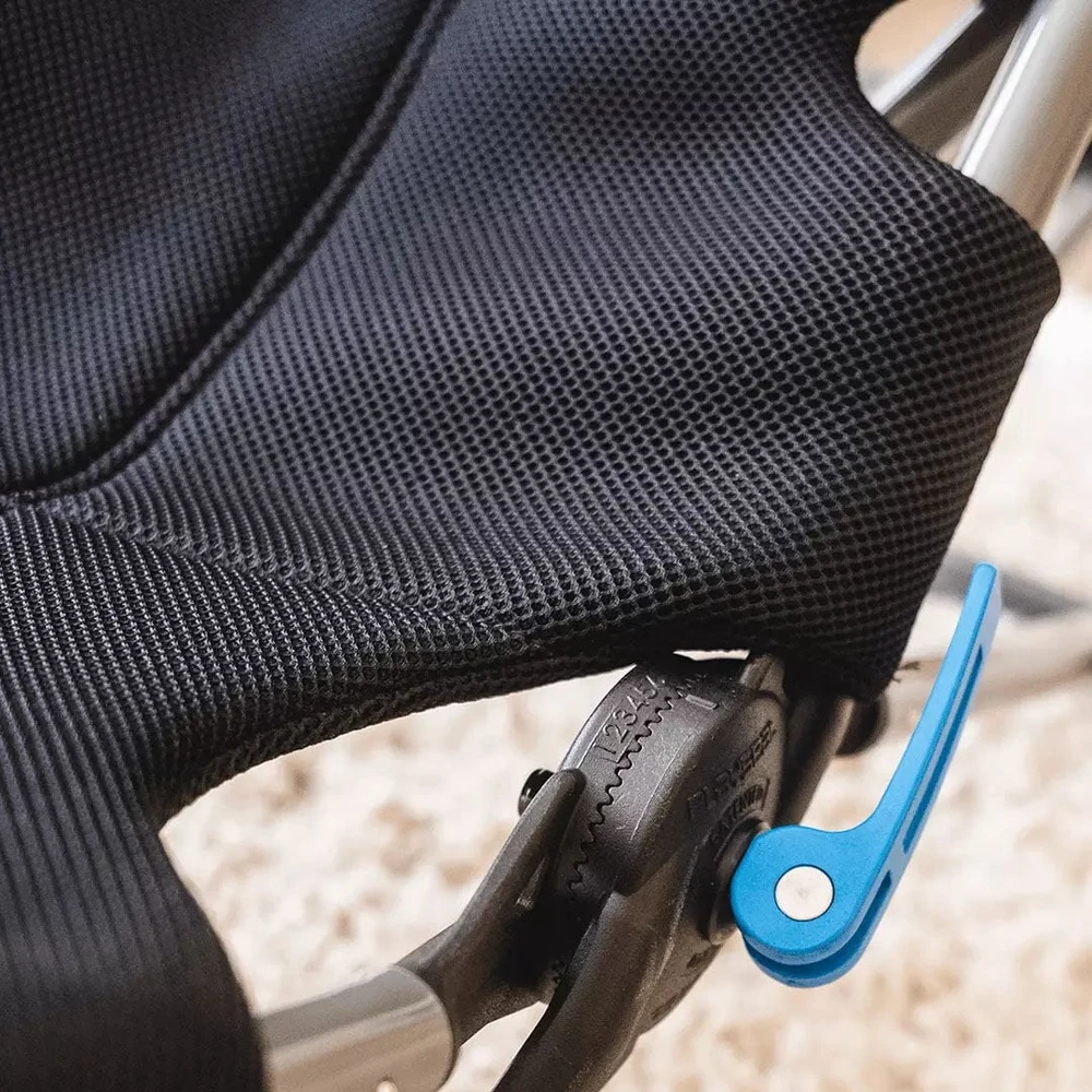 Playseat Challenge X - Logitech G Edition (pilka) kėdė