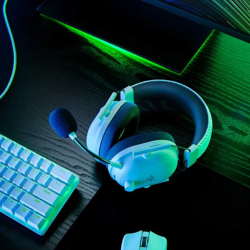 Razer BlackShark V2 Pro belaidės ausinės (2023), Baltos spalvos