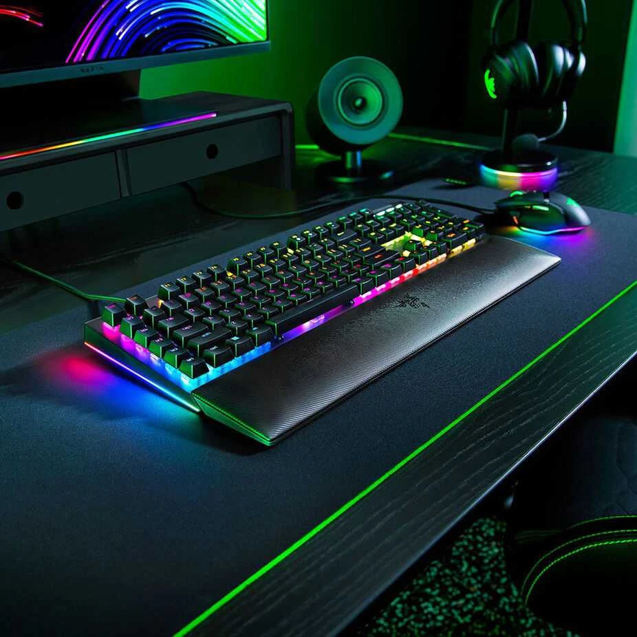 Razer BlackWidow V4 Klaviatūra žaidimams, mechanisch, RGB Žalias Switch, juodas