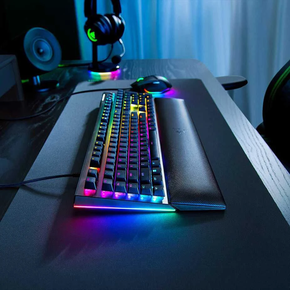 Razer BlackWidow V4 Klaviatūra žaidimams, mechanisch, RGB Žalias Switch, juodas