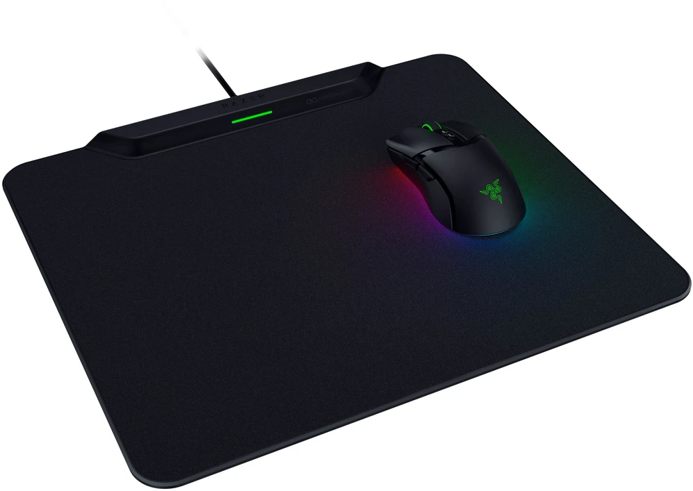 Razer | Wireless Charging Pelės kilimėlis žaidimams and Puck, Hard Edition | HyperFlux V2 Wireless Charging System | Pelės kilimėlis žaidimams | 360 x 311 mm | Juodas