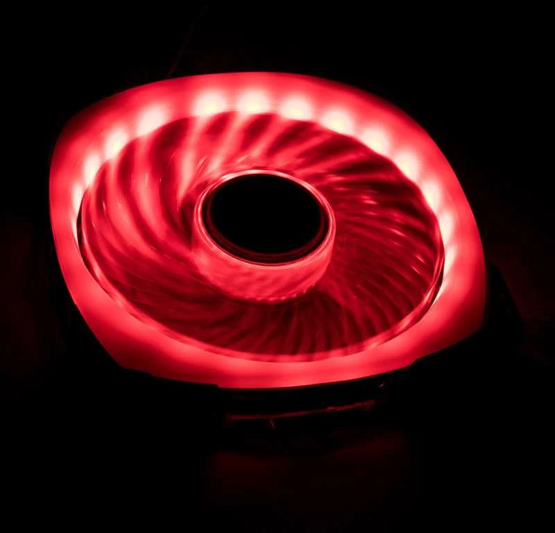 Silverstone Air Penetrator kompiuterio korpuso aušinimas