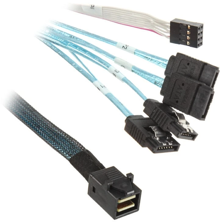 „SilverStone SST-CPS05 Mini-SAS“ į SATA 7 kontaktų kabelis – 50 cm