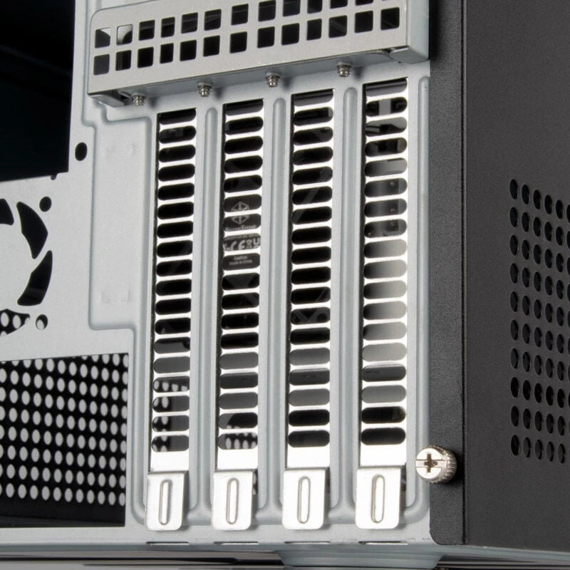 „SilverStone SST–CS351B SAS–12G–/SATA–6G“ jungtis NAS