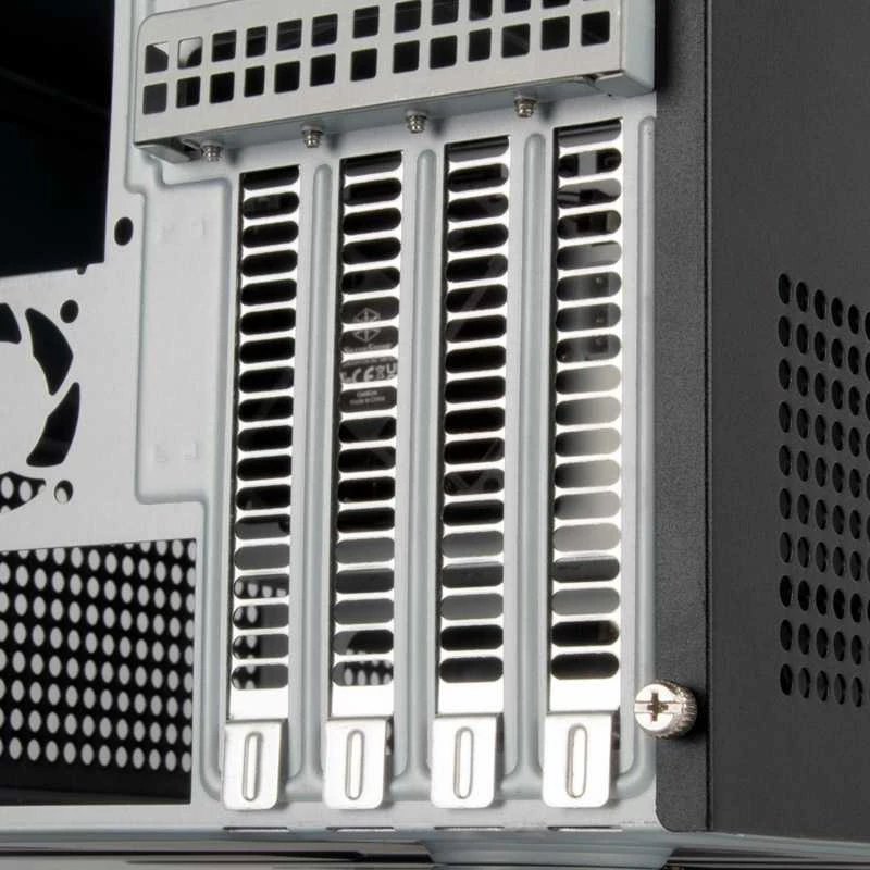 „SilverStone SST–CS351B SAS–12G–/SATA–6G“ jungtis NAS