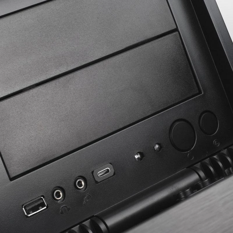 „SilverStone SST–GD07B–C“ – „Grandia Airflow“ stacionarus kompiuteris, USB–C – juodas