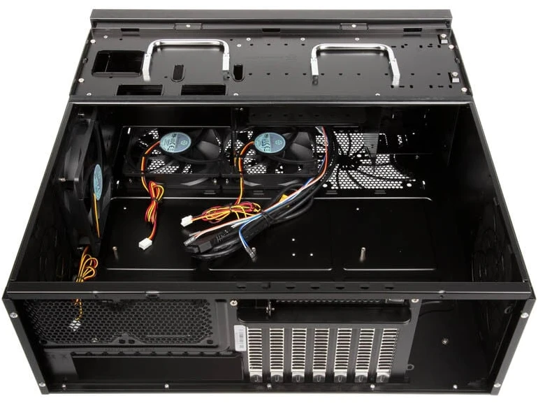 SilverStone SST–GD07B USB 3.0 Grandia Desktop – juoda