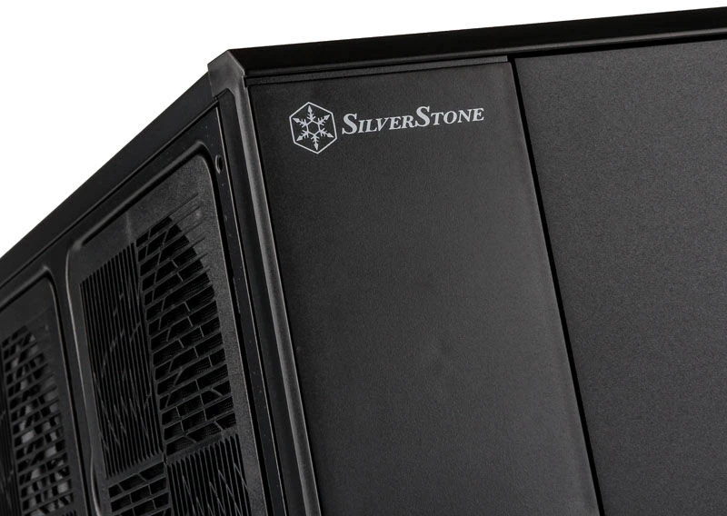 SilverStone SST–GD10B Grandia Desktop – juoda
