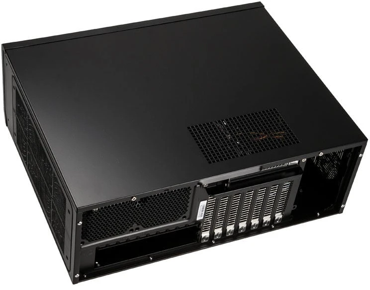 SilverStone SST–GD10B Grandia Desktop – juoda