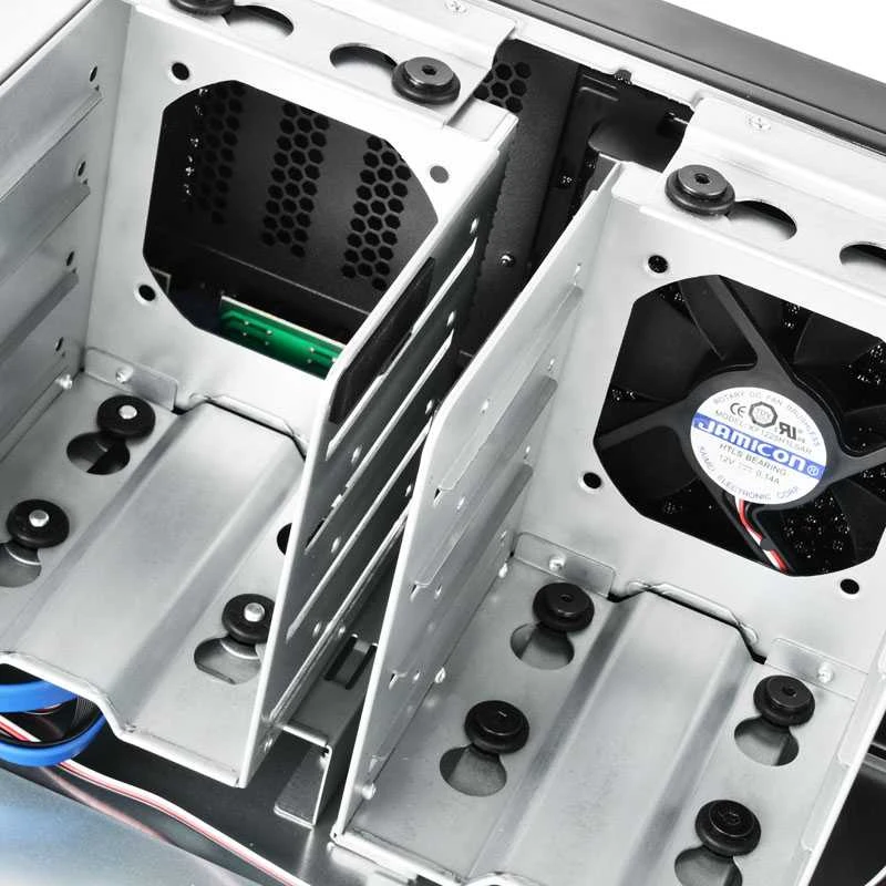Rackmount „SilverStone SST–RM400“ stovo montuojamas serveris – 4U