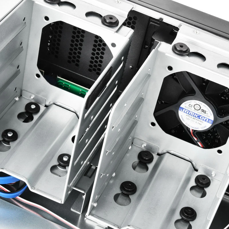 Rackmount „SilverStone SST–RM400“ stovo montuojamas serveris – 4U