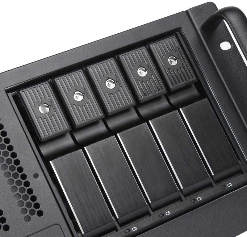 Rackmount SilverStone SST–RM41–H08 – 4U stovo montuojamas serveris