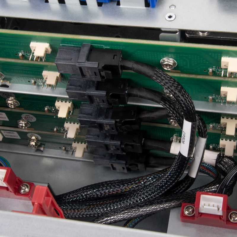 Rackmount „SilverStone SST–RM43–320–RS“ stovo montuojamas serveris