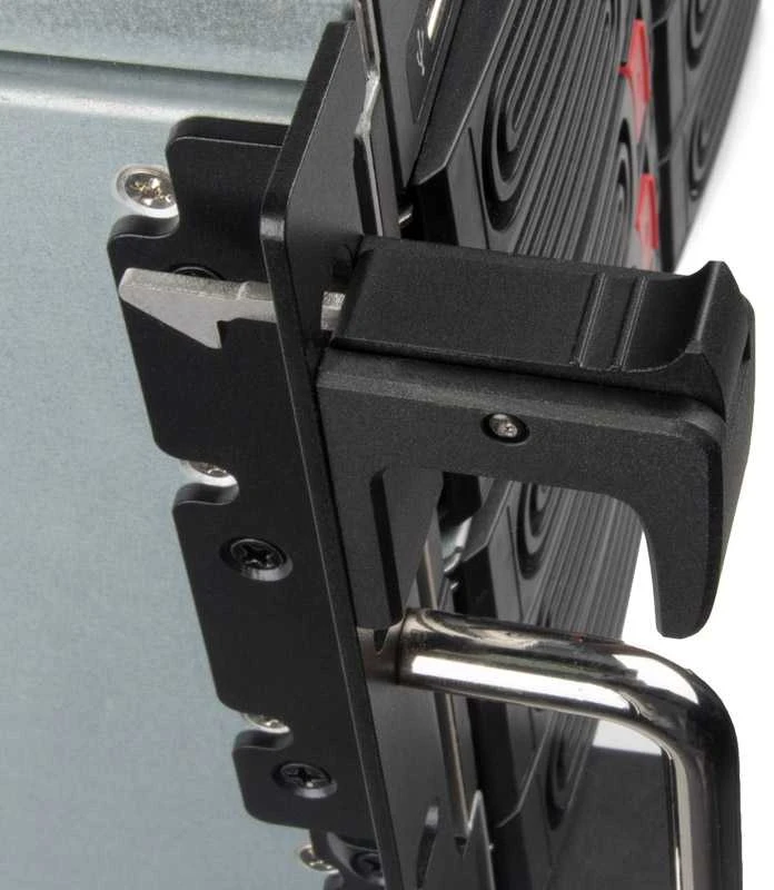 Rackmount „SilverStone SST–RM43–320–RS“ stovo montuojamas serveris