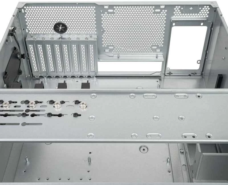 Silverstone SST–RM52 Server