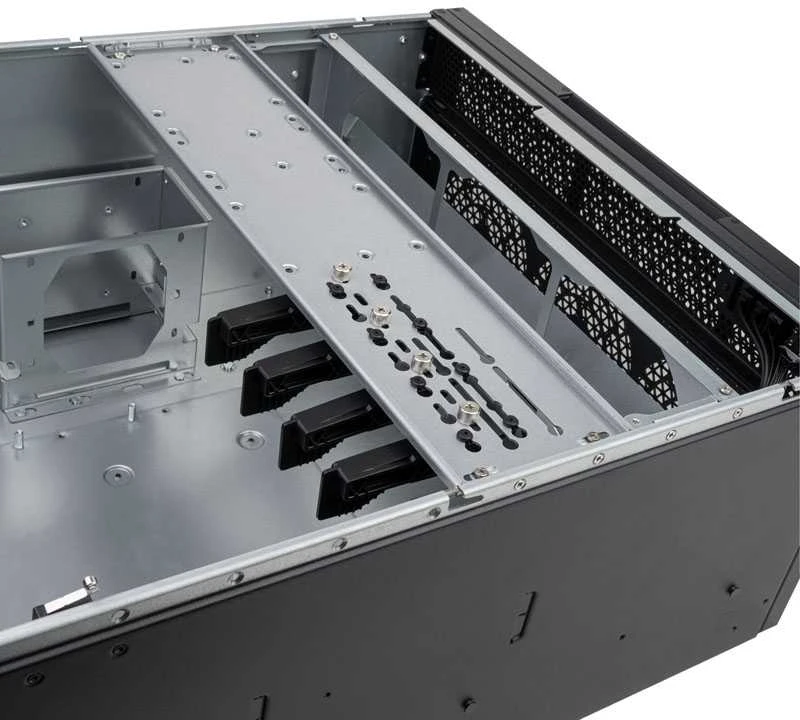 Silverstone SST–RM52 Server