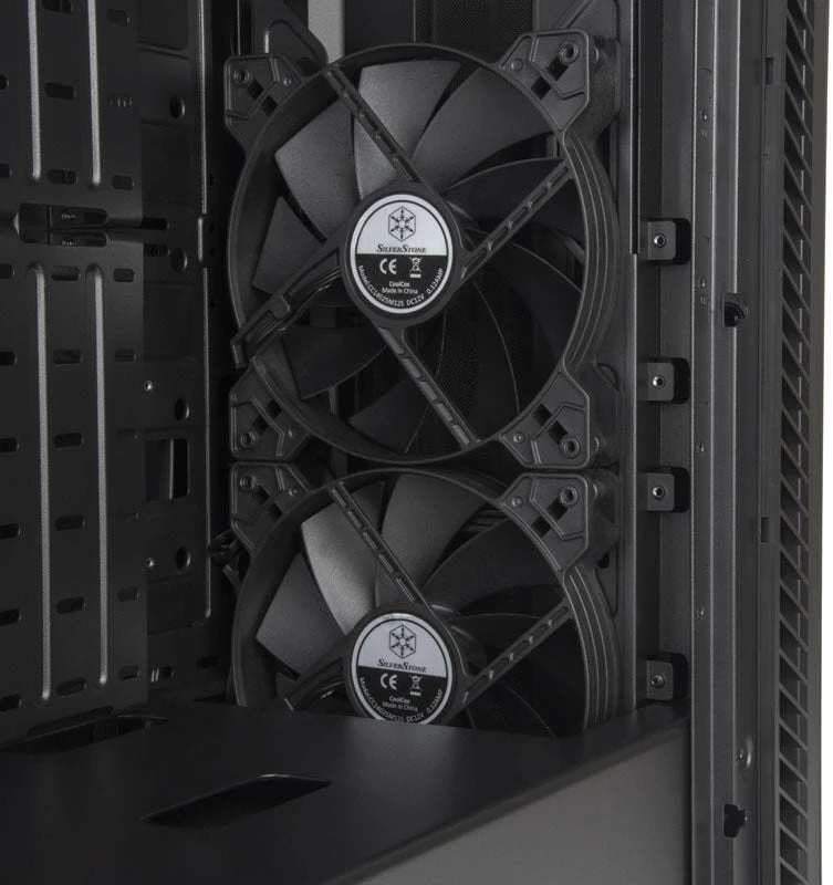 „SilverStone SST–SEQ1B SETA Q1 Midi–Tower“ – juoda