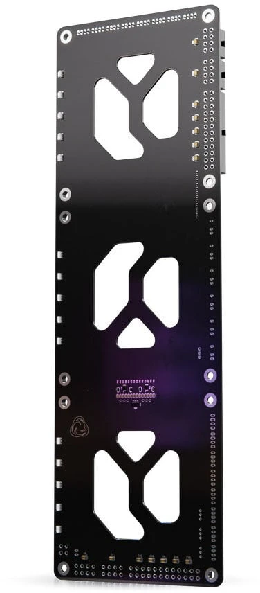 „Singularity Computers“ universali „PowerBoard“ plokštė 360 mm radiatoriui