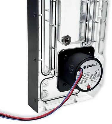 Stealkey Customs Crossflow II su sumontuotu Lowara siurbliu