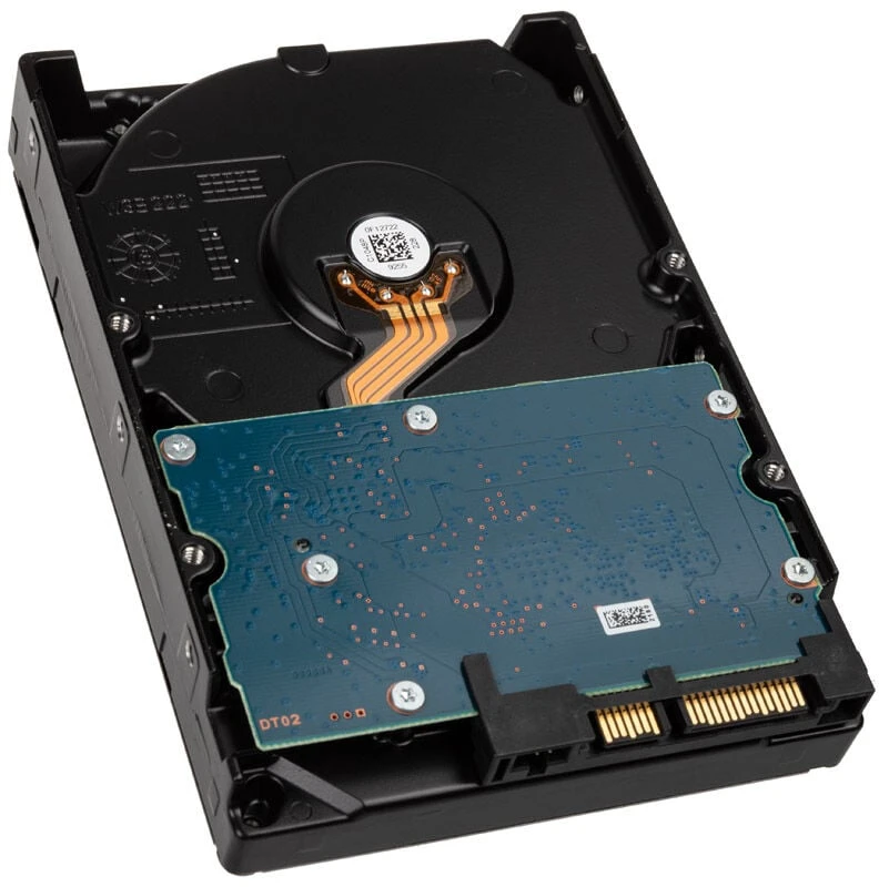 HDD plienas "Toshiba P300" (3,5 colio 4 TB, 5400 RPM, 128 MB, NCQ, AF, SATAIII), mašina