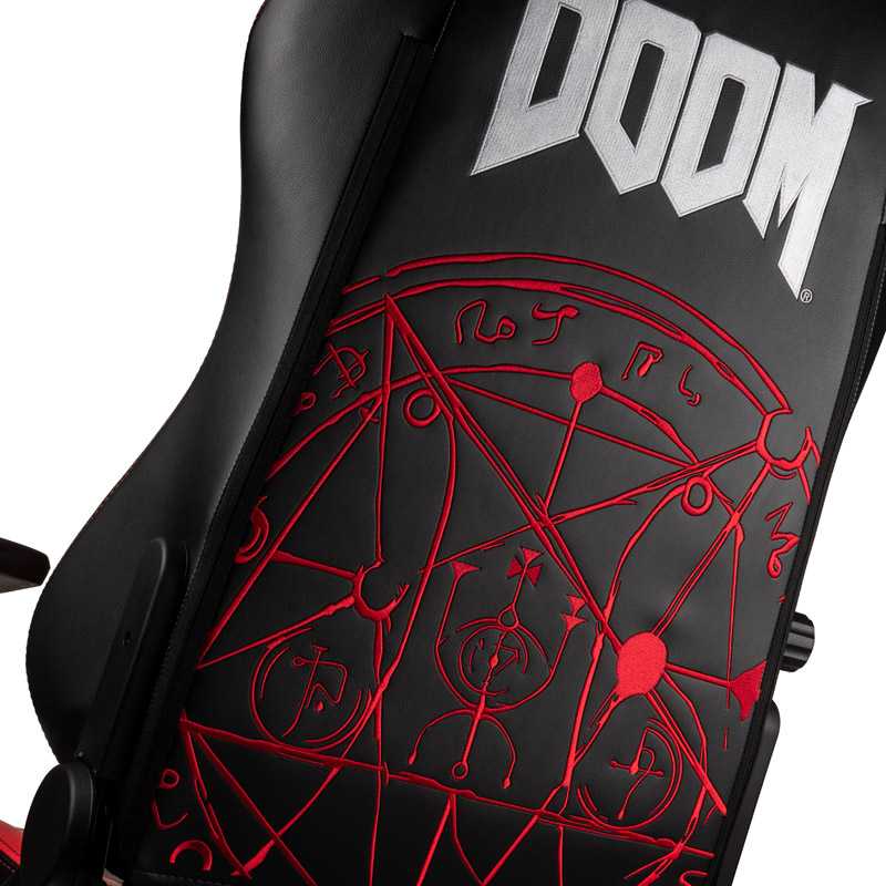 Žaidimų kėdė Noblechairs HERO DOOM Edition PU-Leather Gaming Chair