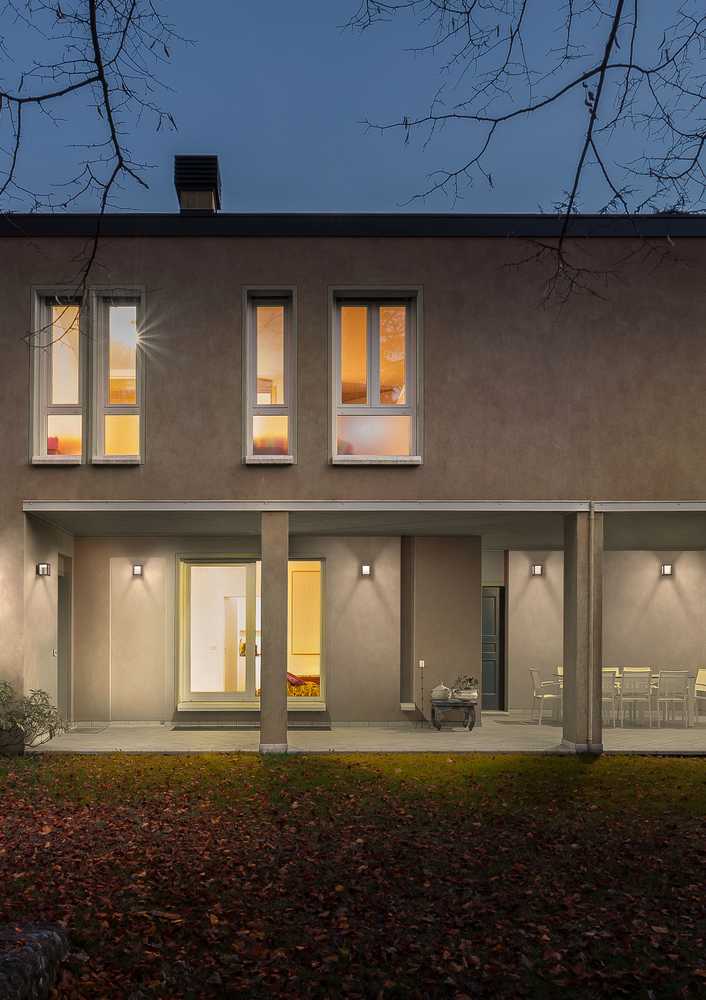 11W LED sieninis lauko šviestuvas XIERA, juodas, 2900/3100K, IP54, 9564