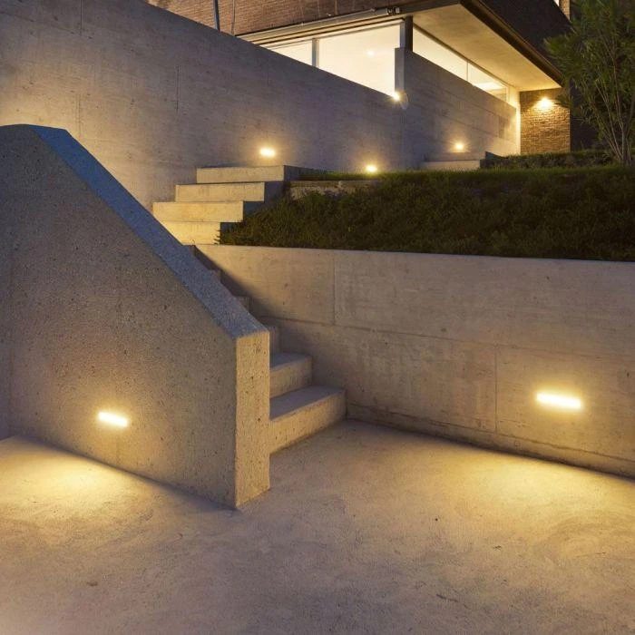 Sieninis šviestuvas V-tac 12W LED sieninis lauko šviestuvas, juodas, 4000K