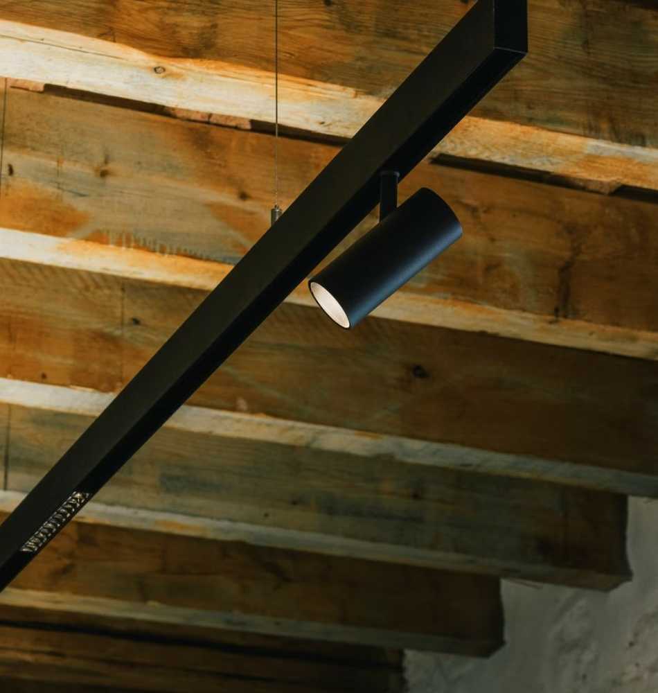 15W LED akcentinis šviestuvas į magnetines sistemas NEXIA, juodas, 3000K, 24˚, DALI