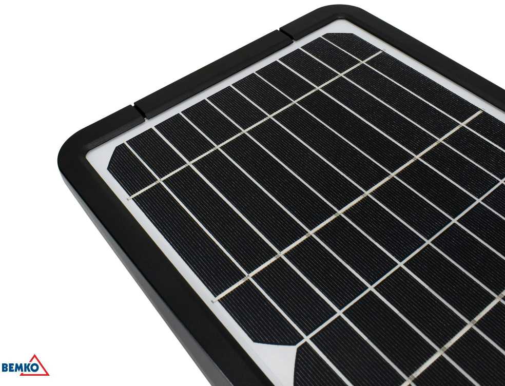 Bemko 15W LED gatvės šviestuvas su saulės baterija ir judesio davikliu, juodas, 4000K, IP65