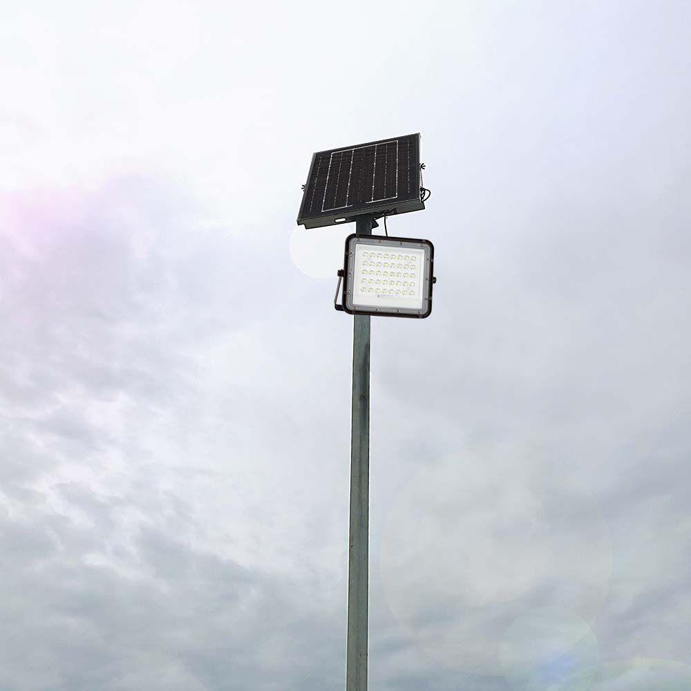 V-tac 15W LED prožektorius su saulės baterija, juodas, 4000K