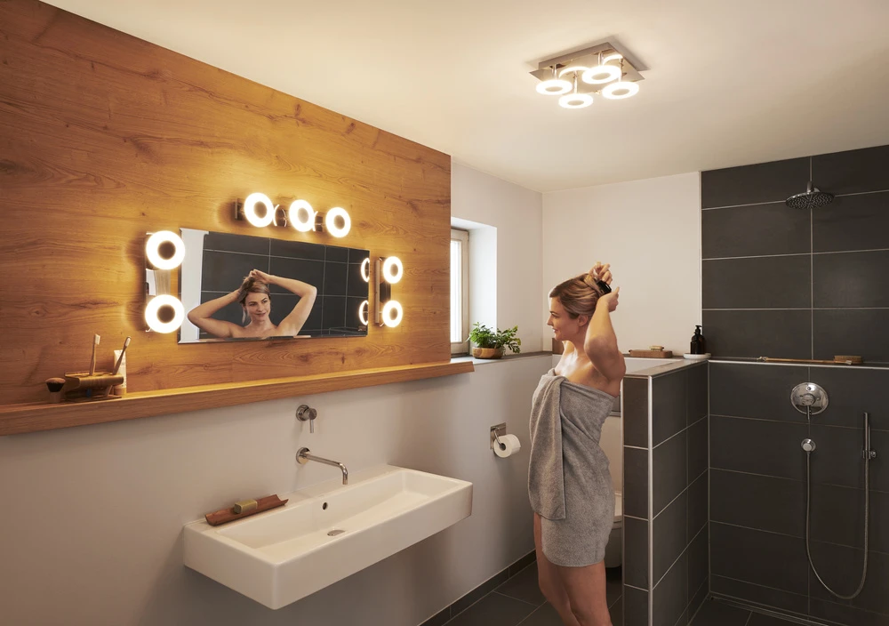 Lubinis šviestuvas Ledvance 21W paviršinis vonios šviestuvas, sidabro sp., 3000-6500K, išmanus+WiFi valdymas