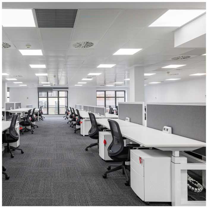 25/36/40W LED panelė CAPRI G2, 60x60cm, balta, 3000/4000/5700K, IP44, UGR19