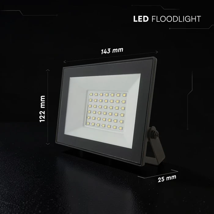 30W LED prožektorius, juodu korpusu, 6500K