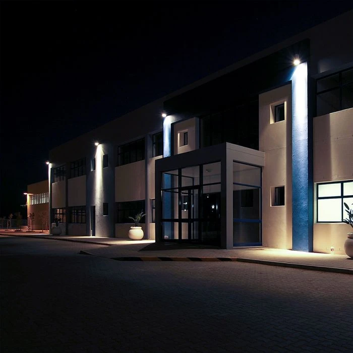 30W LED prožektorius, juodu korpusu, 6500K