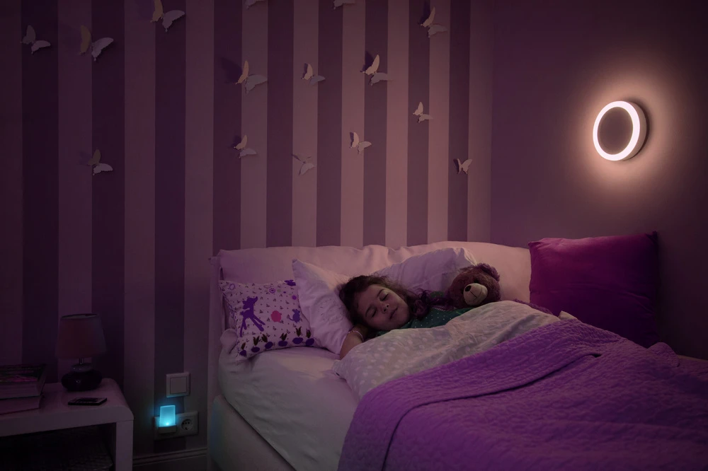 Lubinis šviestuvas Ledvance 38W šviestuvas su nuotoliniu valdymu LED COLOR + Baltas RD, baltas, 3000K