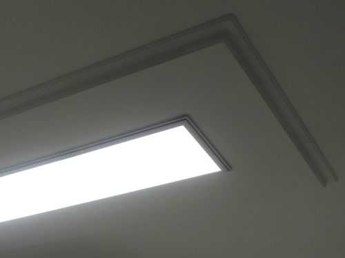 V-tac 45W LED Panelė 1200 x 300 mm, (3000K) šiltai balta, su maitinimo šaltiniu.
