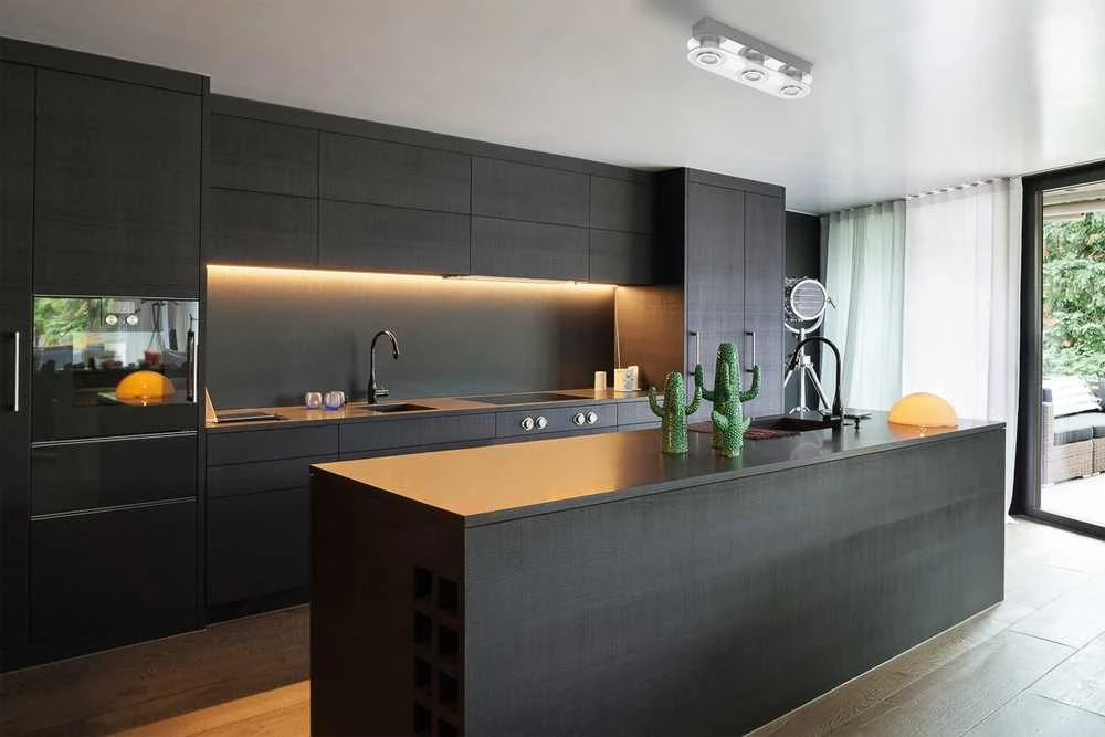 5,5W LED lubinis šviestuvas FLAVIO, chromo/baltos sp./skaidrus, 3000K