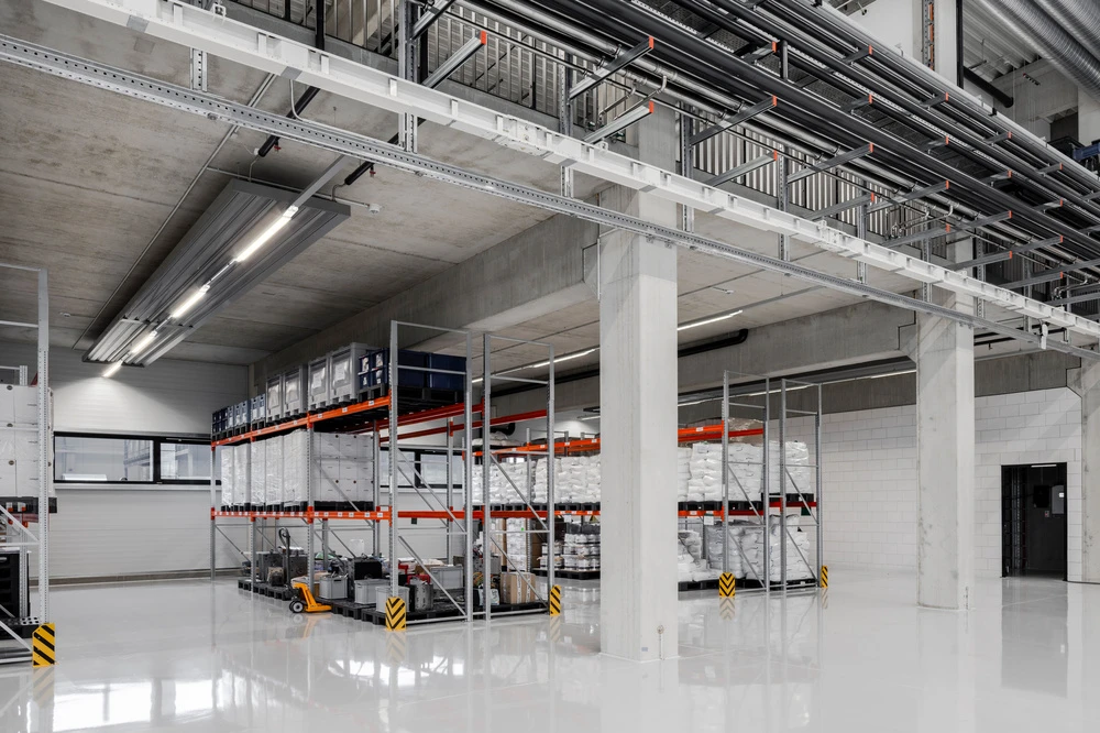 Pakabinamas šviestuvas Ledvance 73W linijinis šviestuvas LOW BAY FLEX, baltas, 4000K, 1236mm, 120°