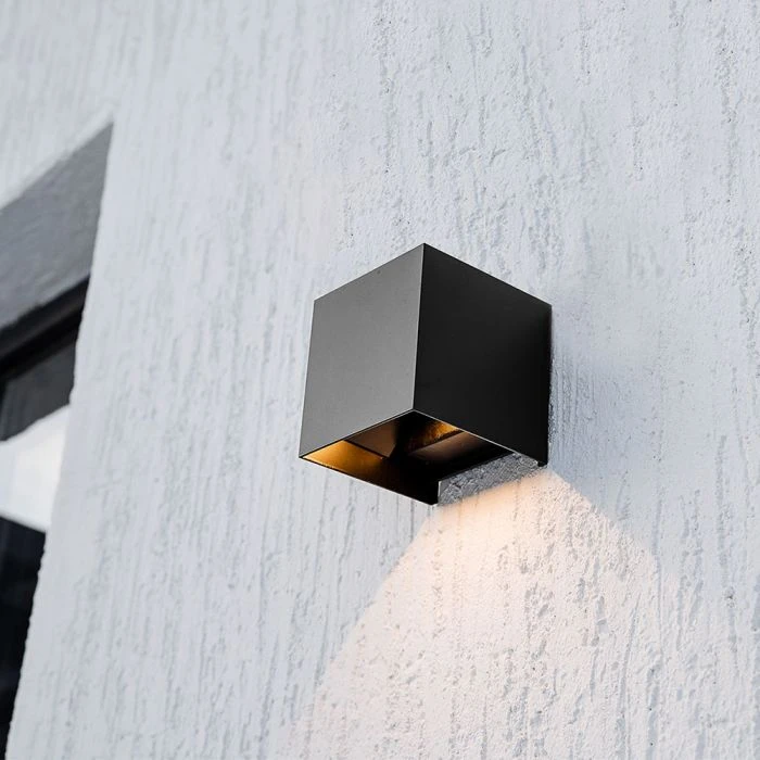 Sieninis šviestuvas 9W LED sieninis įkraunamas šviestuvas su saulės baterija ir judesio davikliu, juodas, 3000/4000/5000K, IP65