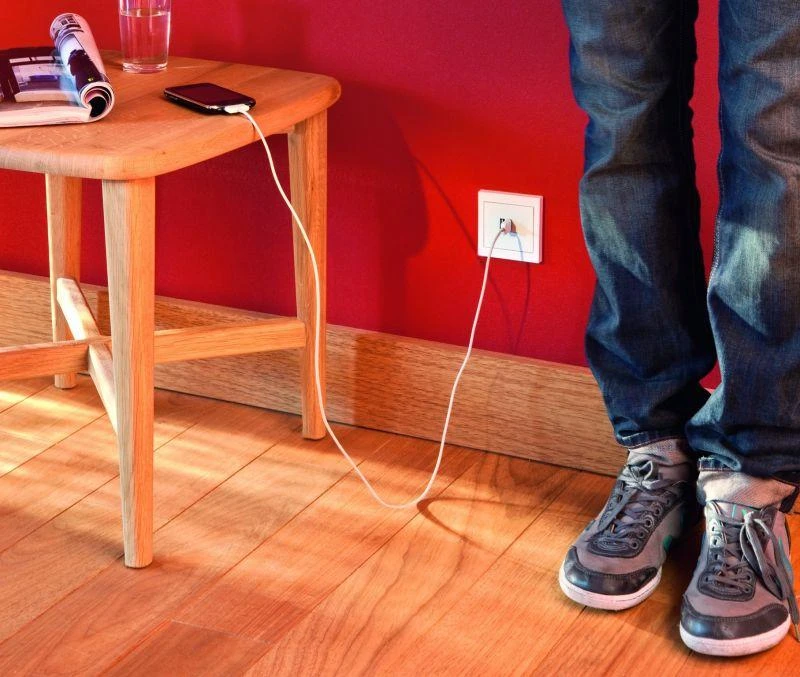 Liregus Įleistinis USB- kroviklis EPSILON, dvivietis, baltos sp., 220V, 50-60Hz, 3,4A