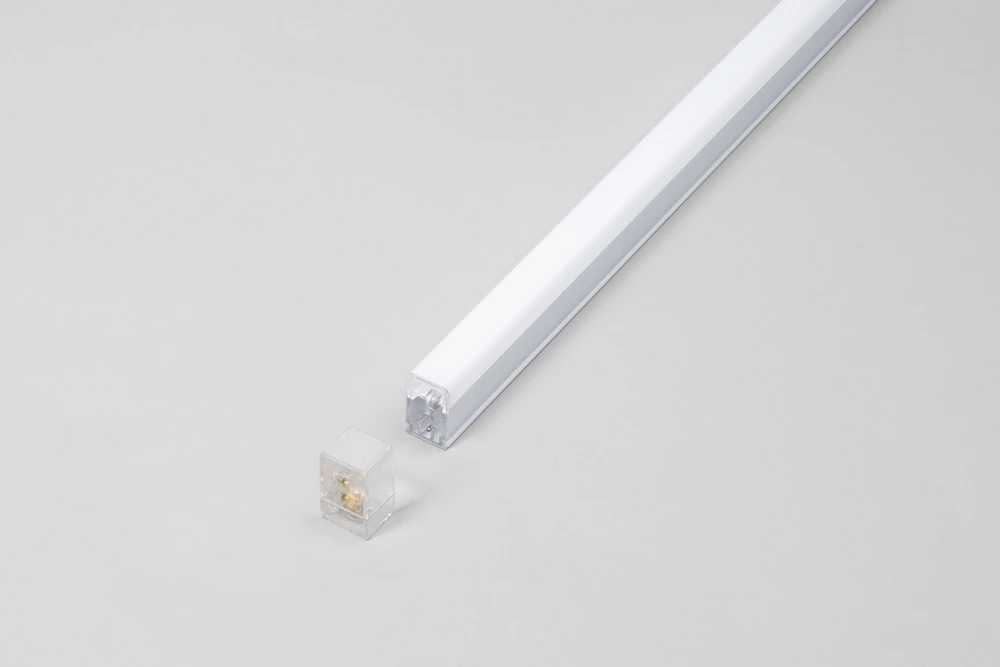 LED linijinio šviestuvo užbaigimas SHAPE, baltas