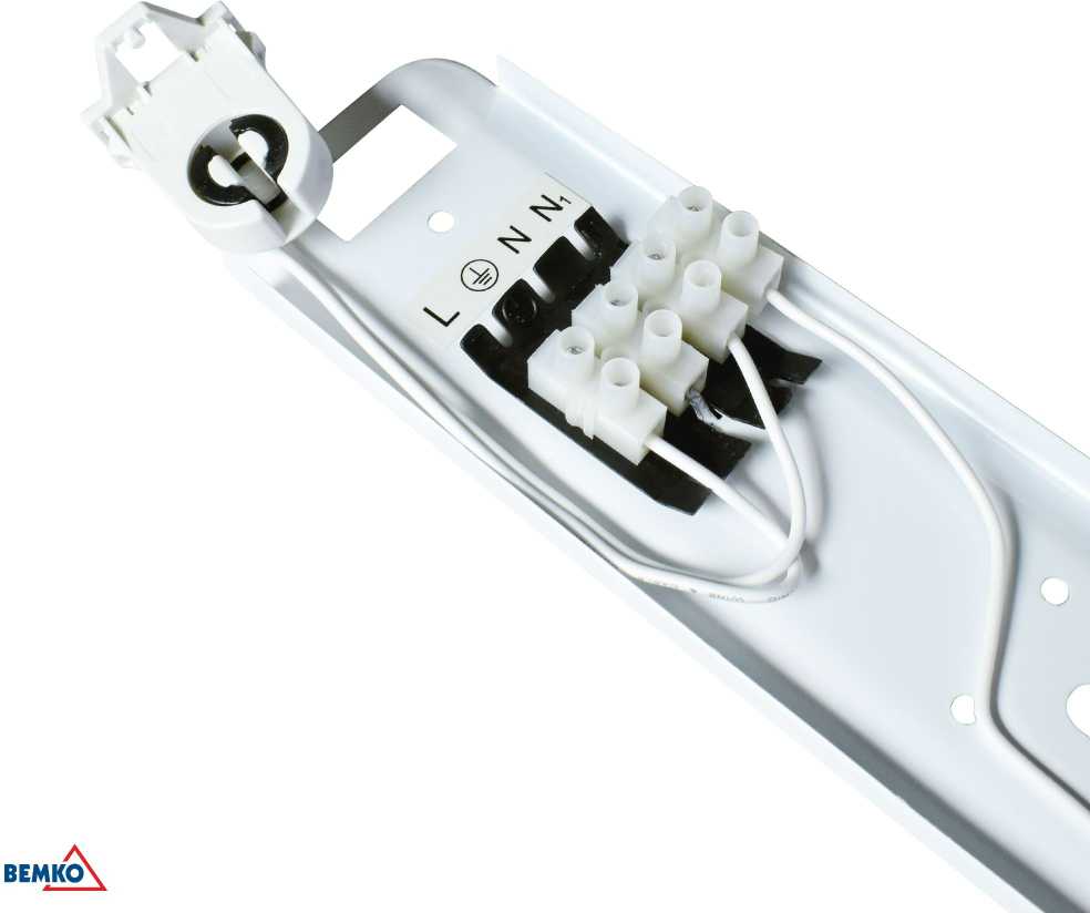 Bemko Linijinis šviestuvas EMPTY OHB, T8, 120cm, IP65