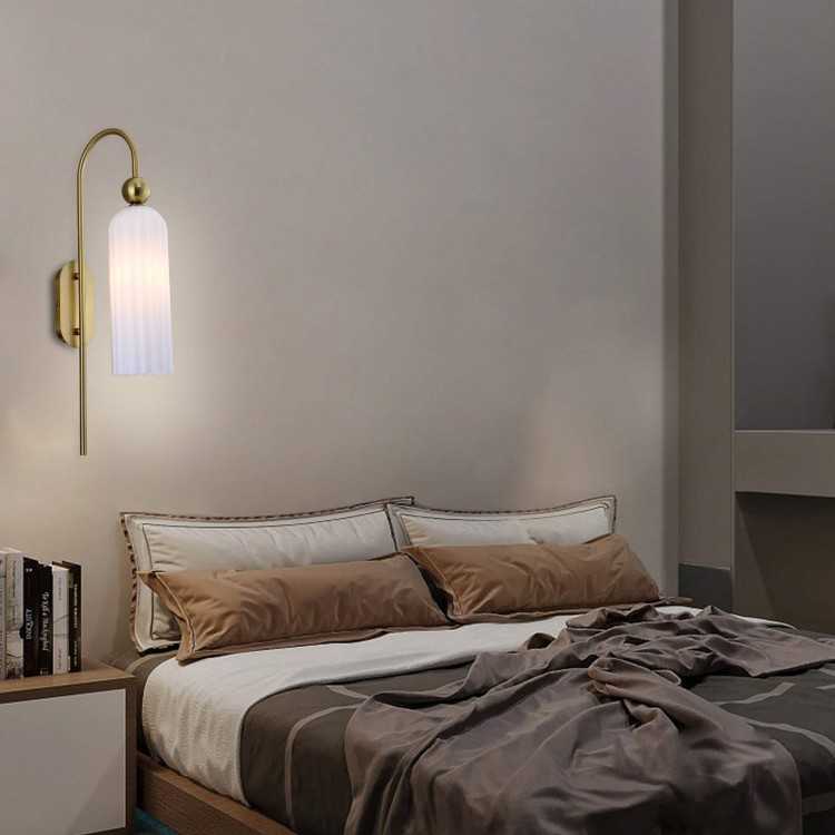Light_Presti Sieninis šviestuvas PIEGA, E14, aukso sp. korpusu/baltas gaubtas