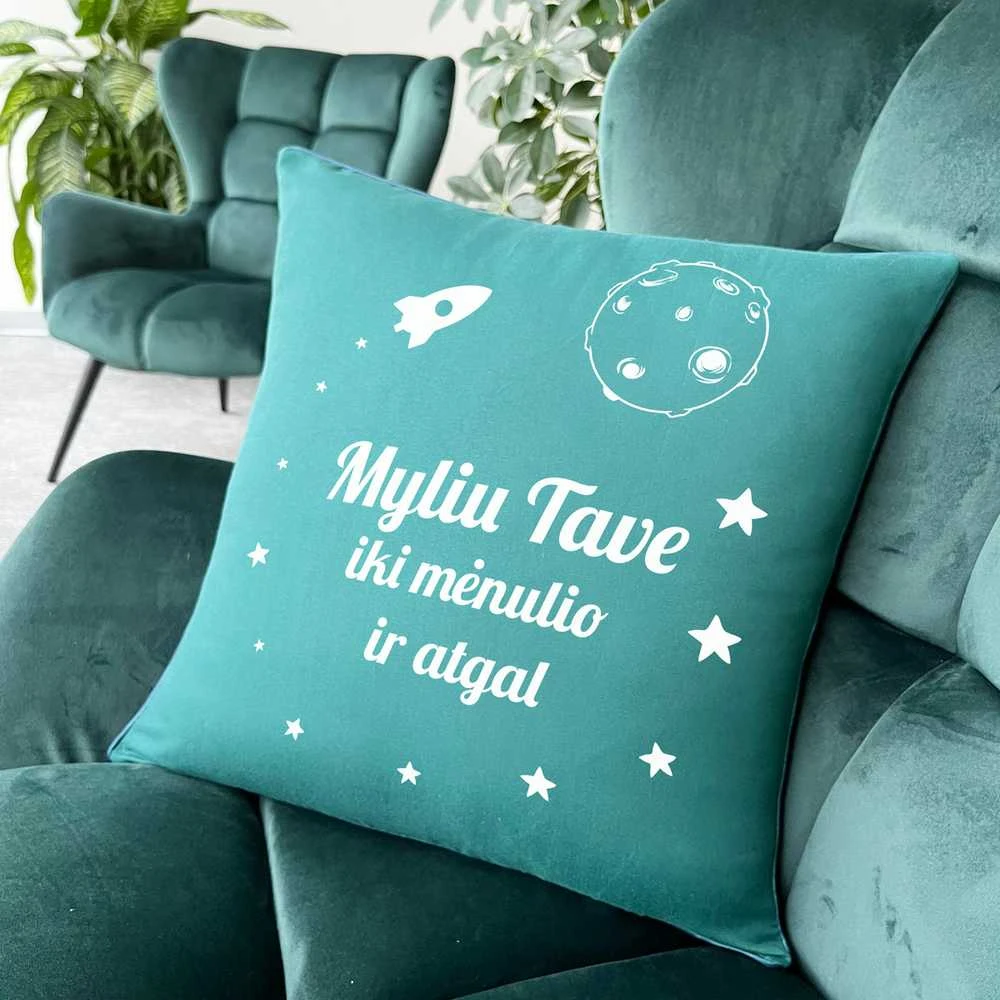 Dekoratyvinė pagalvėlė "Iki mėnulio ir atgal"