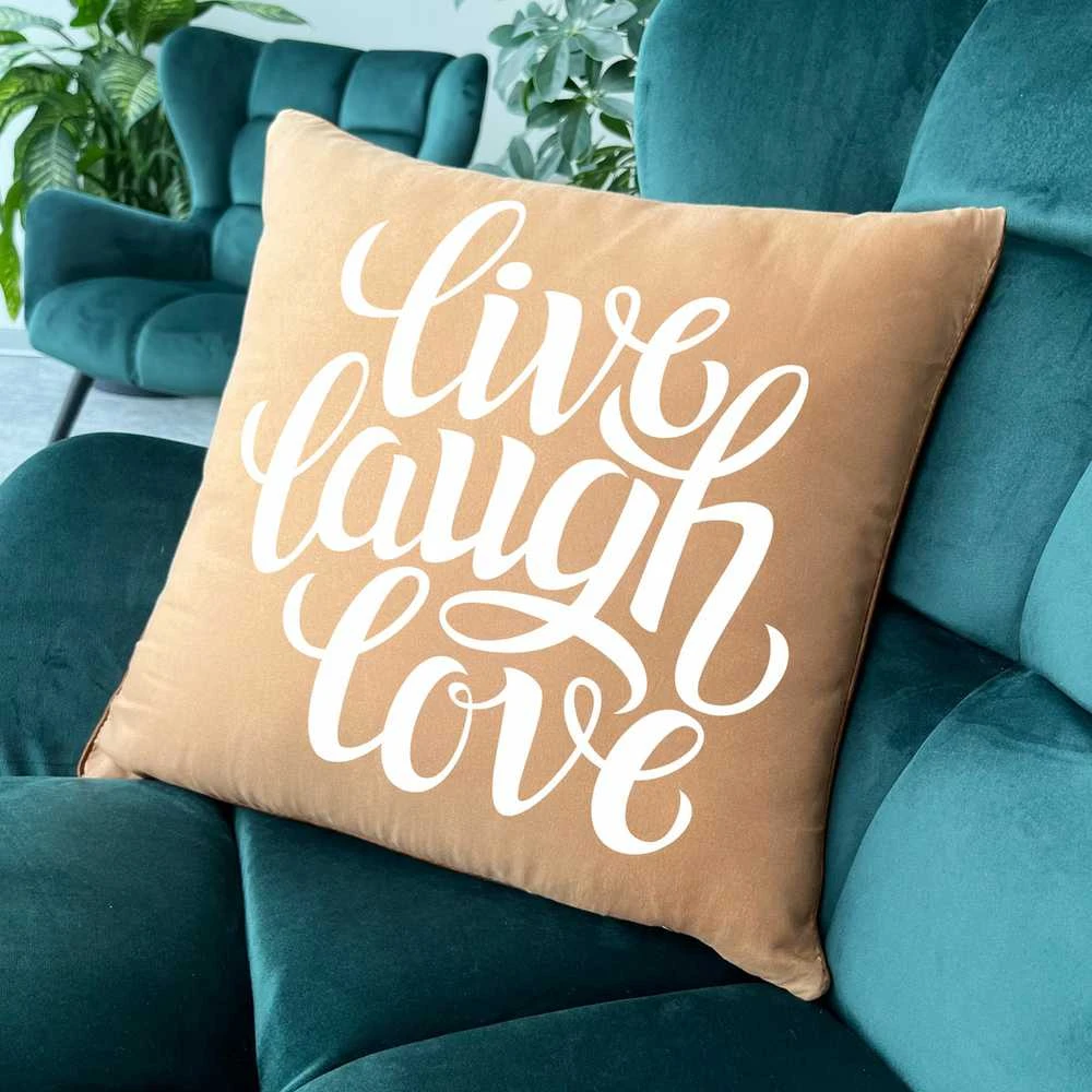 Dekoratyvinė pagalvėlė "Live, Laugh, Love"