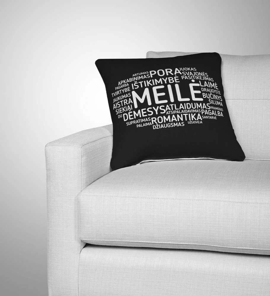 Dekoratyvinė pagalvėlė "Meilė"