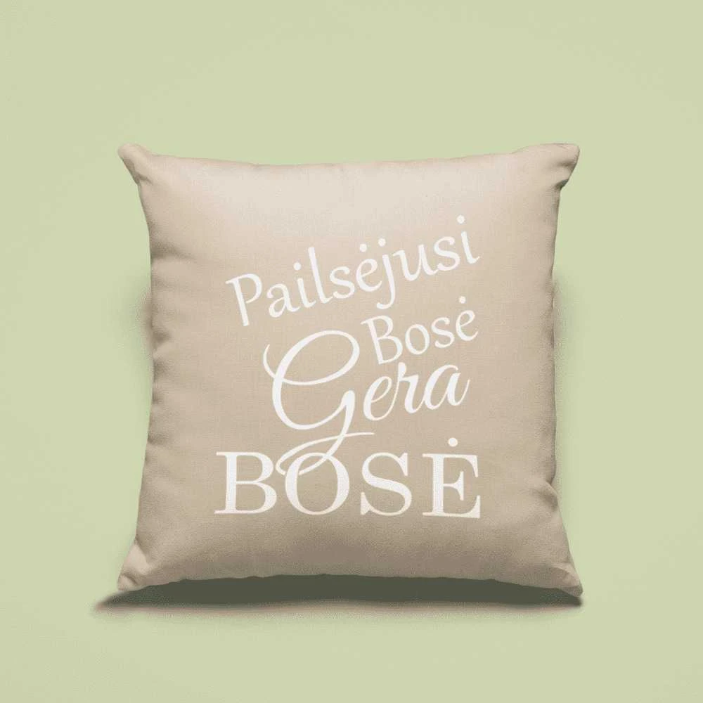 Dekoratyvinė pagalvėlė "Pailsėjusi bosė- gera bosė"