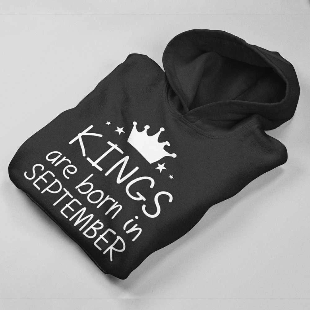 Džemperis "Kings are born" su Jūsų pasirinktu mėnesiu