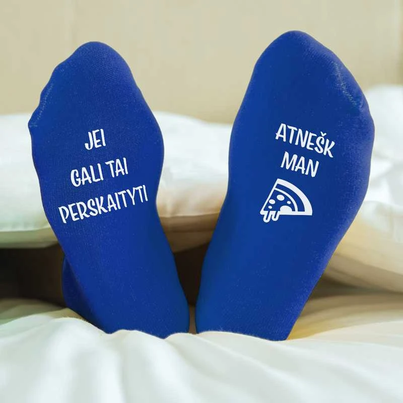 Kojinės su spauda ant padų "Atnešk man picą"