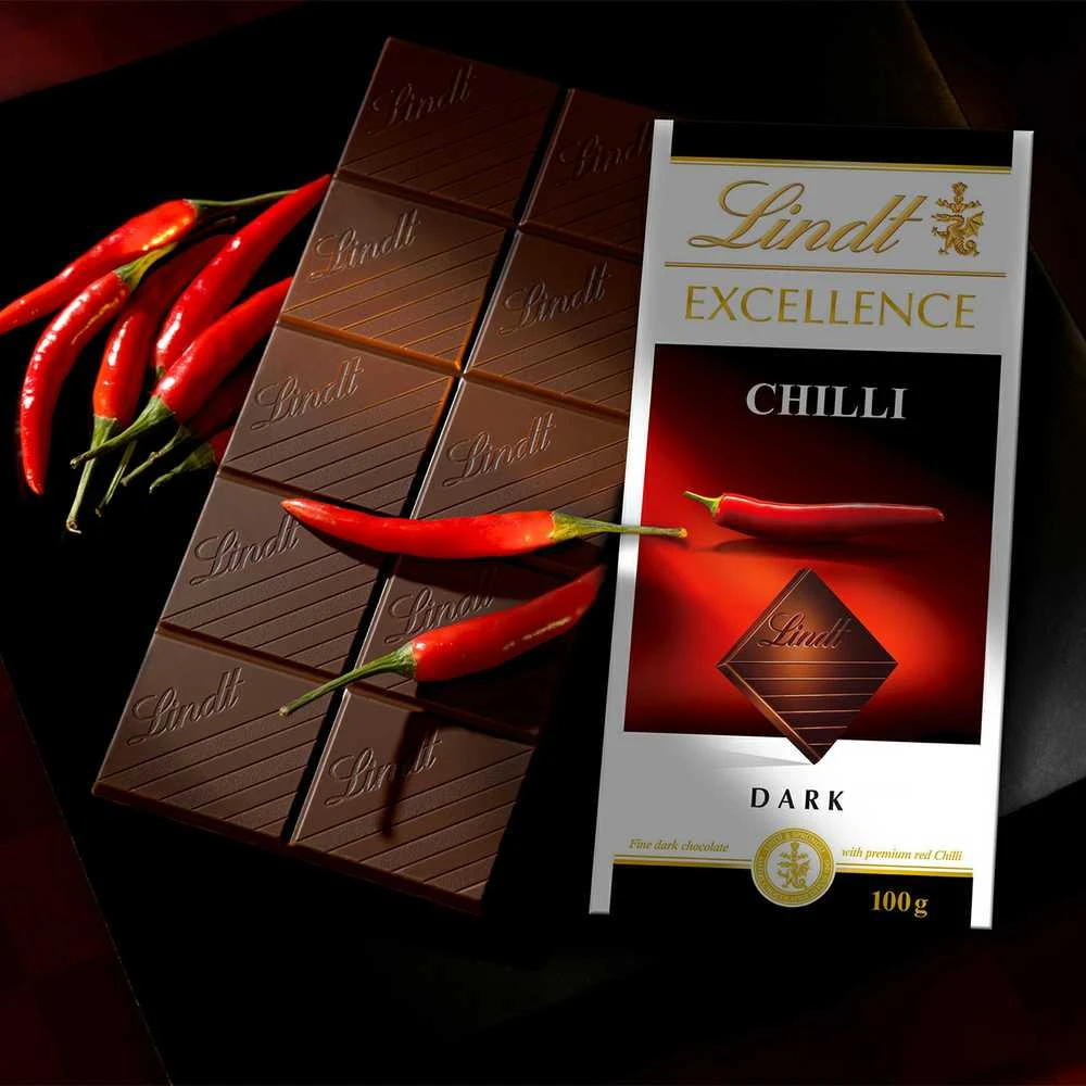"LINDT EXCELLENCE" juodasis šokoladas su aitriųjų paprikų ekstraktu, 100 g